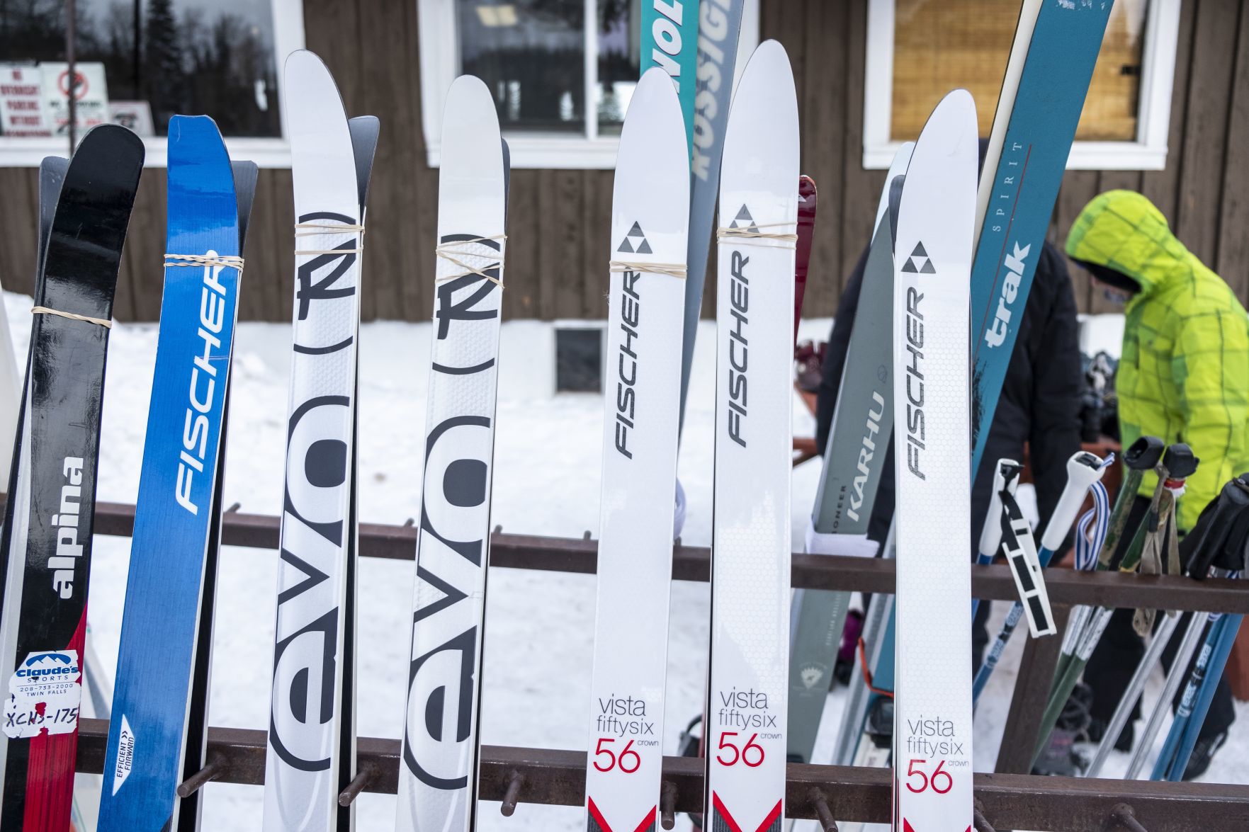 Learning to Nordic Ski